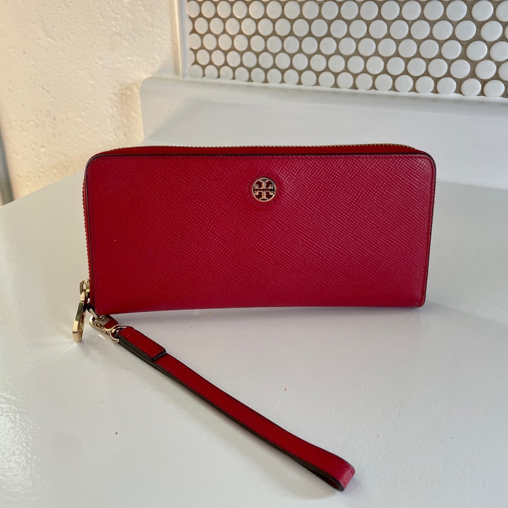 Tory Burch Red - Perry Passport Continental Wallet